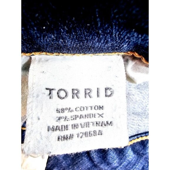Torrid Size 22 Women's 31 Inch Inseam Boyfriend Blue Denim 5 Pocket Logo Jeans - Picture 6 of 12